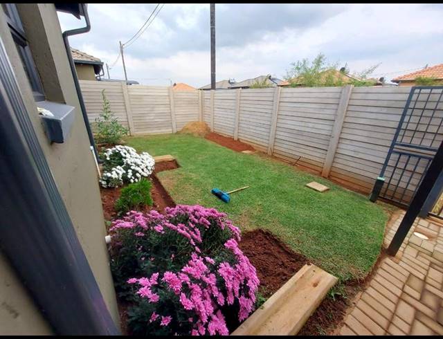 2 BEDROOM HOUSE FOR SALE IN PROTEA GLEN